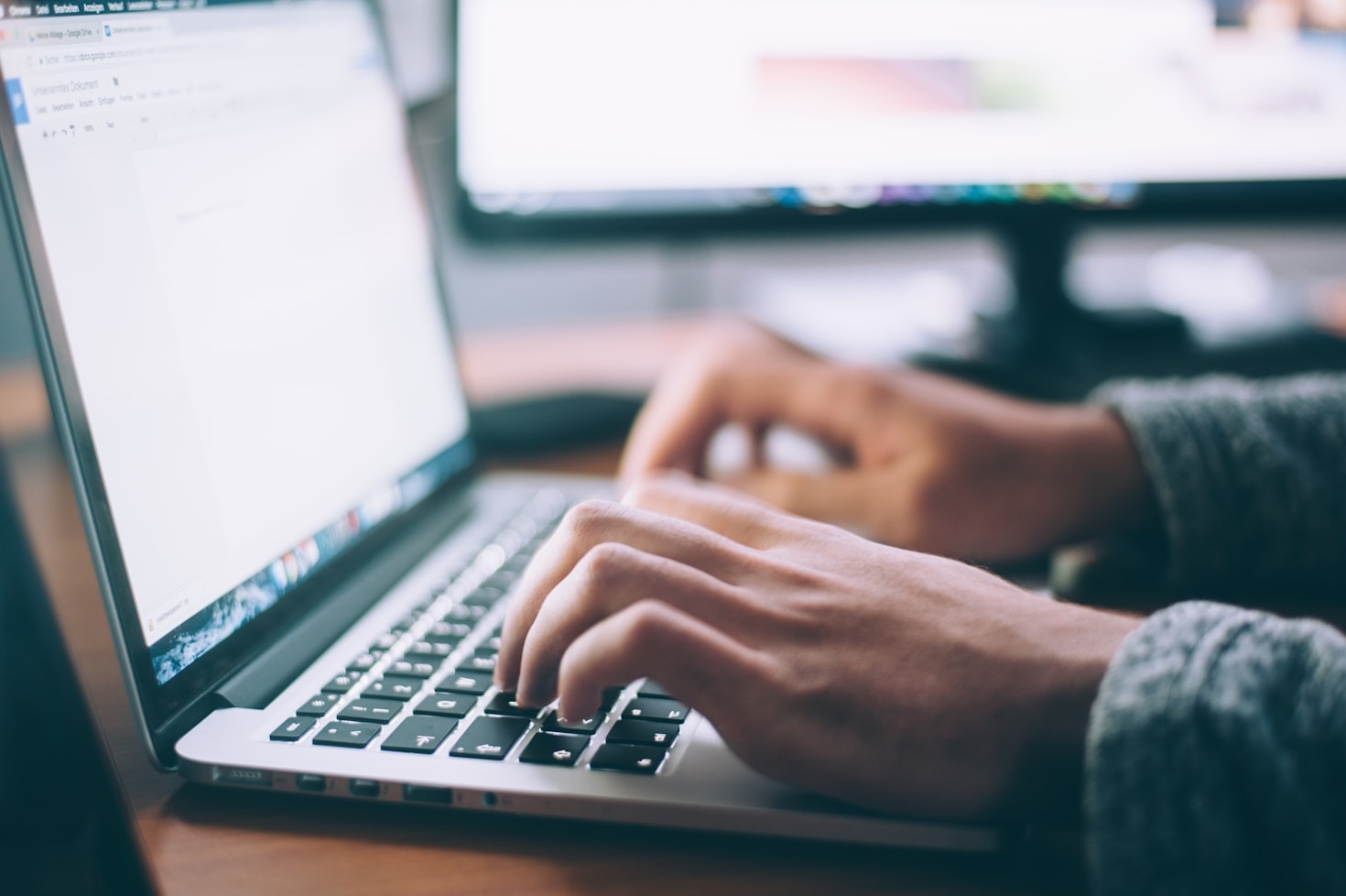 Tendințe actuale în dezvoltarea de software personalizat